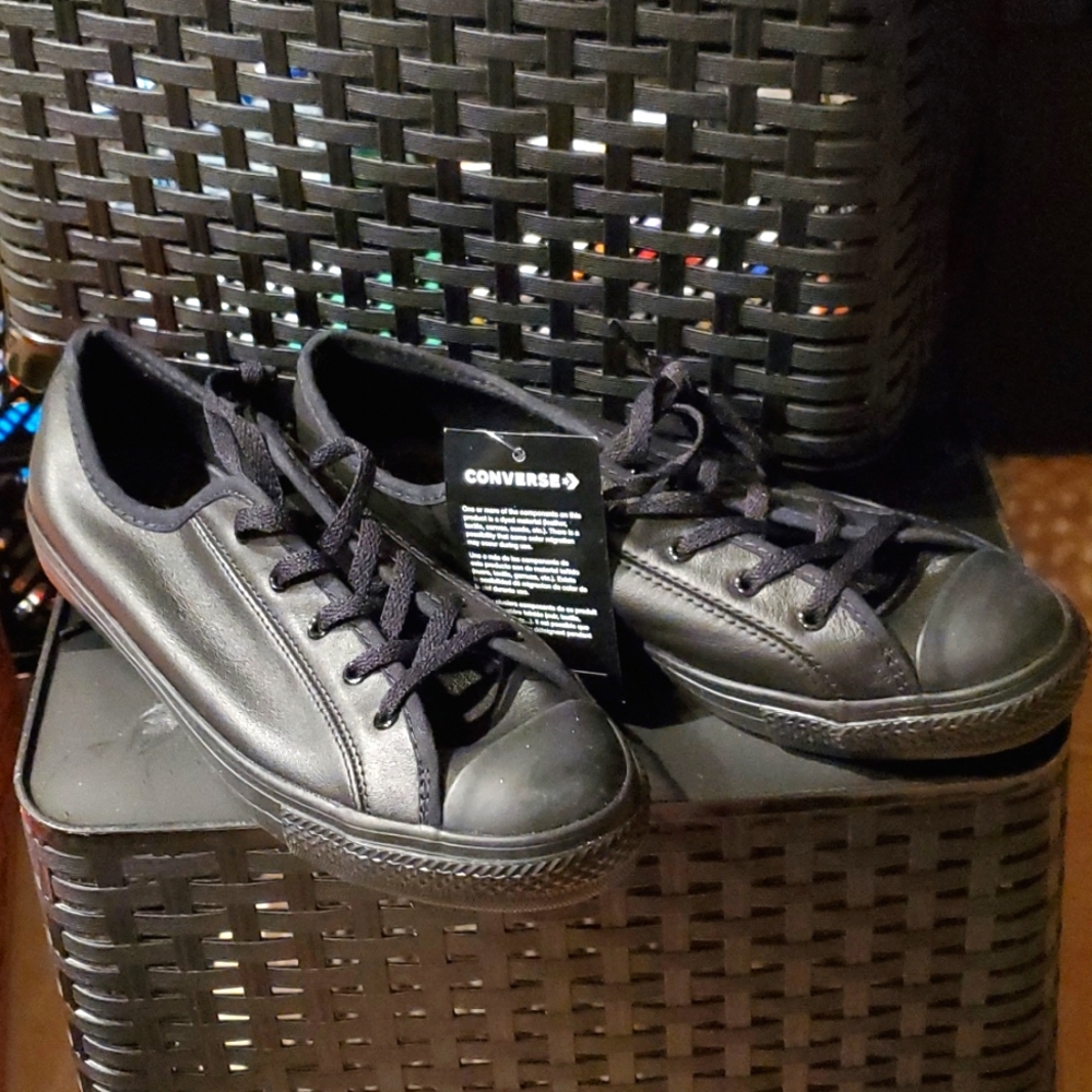 Converse leather shoe